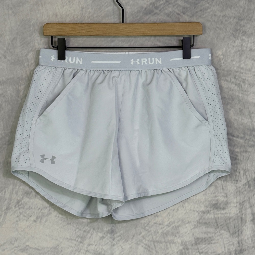 Under Armour HeatGear Run Shorts Womens sz M Light Gray Running Athletic Gym
